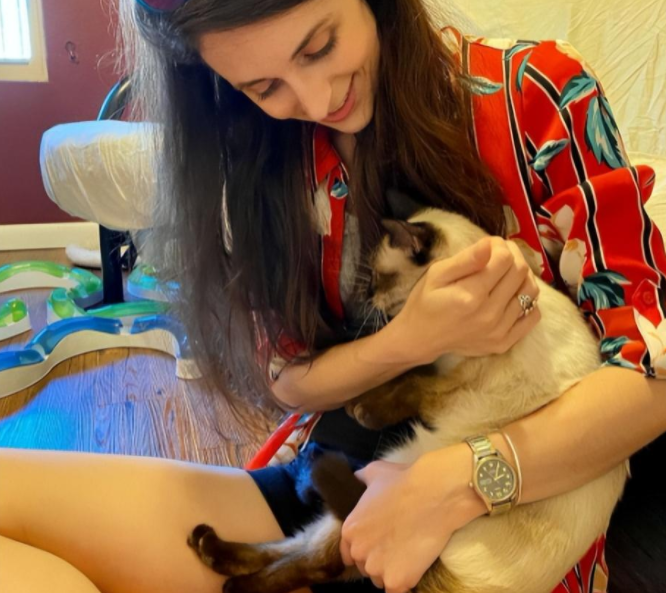 捡到一只斗鸡眼又香肠嘴的猫猫 养着养着…它是整容了吗？(图5)