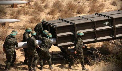 成都一快递点现宠物盲盒 猫狗盒中惨叫奄奄一息 中通回应(图2)