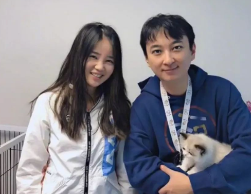 王思聪动物园再添新丁 最新入驻的猫咪一夜暴富(图1)