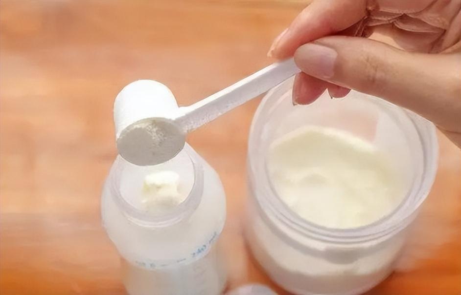 成年猫喝羊奶,冲泡方法不对会导致猫咪拉稀,冲泡羊奶粉方法及注意事项(图3)