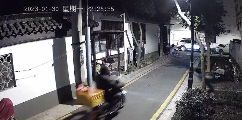 苏州偷猫曝光!当事人被偷猫贼拖行致脑震荡(图23)