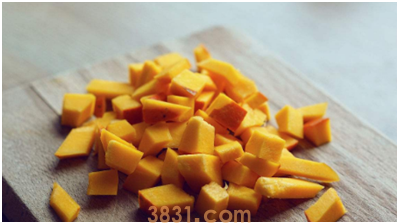 猫咪的营养餐如何制作?制作简单的猫咪营养餐(图2)