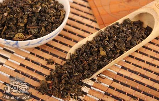 除狗毛的方法 如何让你的饭碗里没有狗毛(图1)