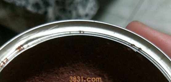 巅峰罐头里面有白色的东西 难道罐头坏了?(图3)